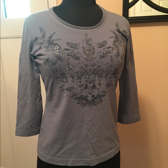 2 (!!!!) Distinctive Embellished Tops - Picture 3 of 7